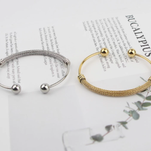 Mesh bangle