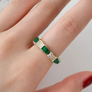 Gemstone ring