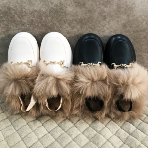 Fur trim buckle slippers