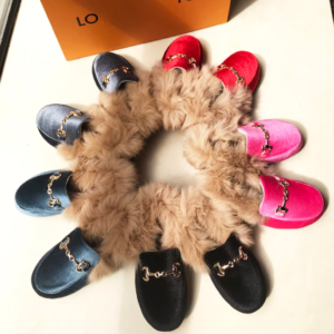 Velvet buckle slippers