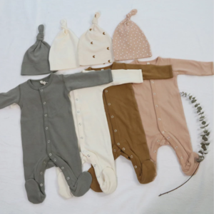 Basic footie with hat