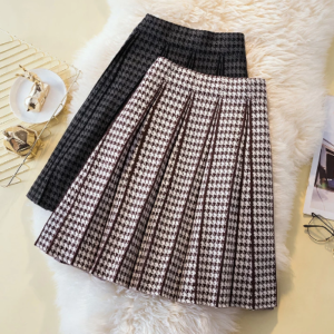 Knit houndstooth skirt