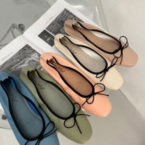 Ballet flats