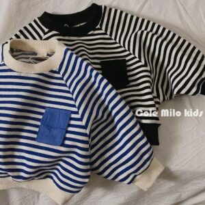 Striped pocket sweatshirt