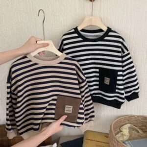 Striped pocket sweatshirt