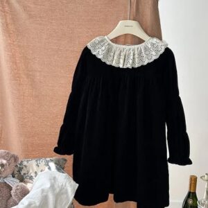 Lace collar velvet dress
