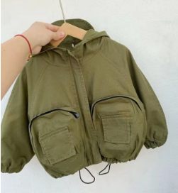 Cargo pockets jacket