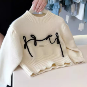 Bow sweater