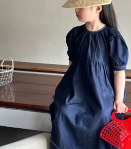 Denim puff sleeve dress