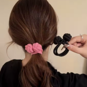 Knot hair tie